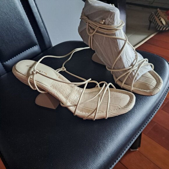 Shoes - Picture 2 of 3